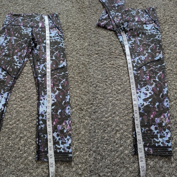 Lululemon Top Speed Full-On Luxtreme Abstract Polka Dot Crop Leggings 4 - Picture 9 of 10